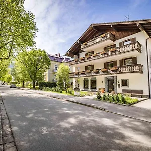 Am Rupertuspark Отель